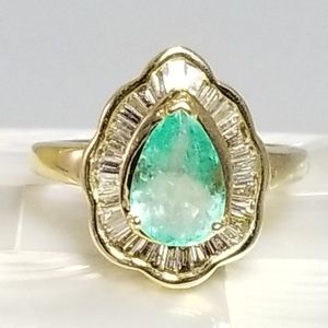 Genuine 14kt Columbian Emerald & Dia Ring  Sz 7